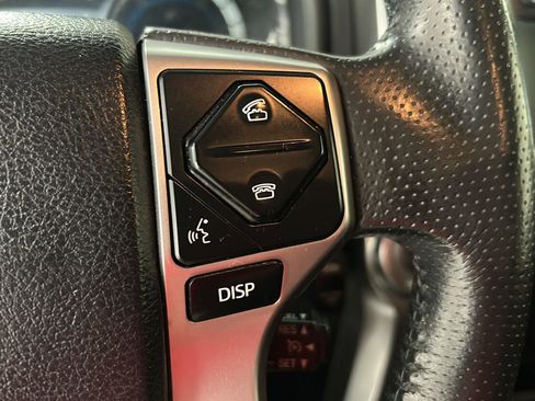 Used 2019 Toyota 4Runner SR5 AWD/4WD image 18