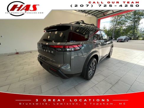 Used 2023 Nissan Pathfinder SV AWD/4WD image 6