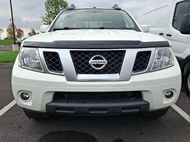 Used 2019 Nissan Frontier PRO-4X w/ Pro-4x Luxury Package AWD/4WD image 2