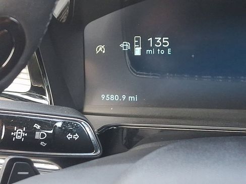 Certified 2024 Lincoln Corsair AWD image 21