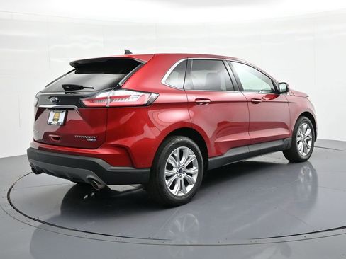 Used 2020 Ford Edge Titanium w/ Equipment Group 301A AWD/4WD image 6