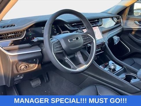 New 2024 Jeep Grand Cherokee Limited 4xe w/ Luxury Tech Group II image 11