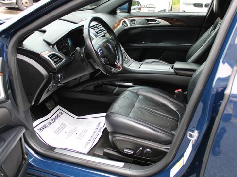 Used 2018 Lincoln MKZ Reserve FWD image 18