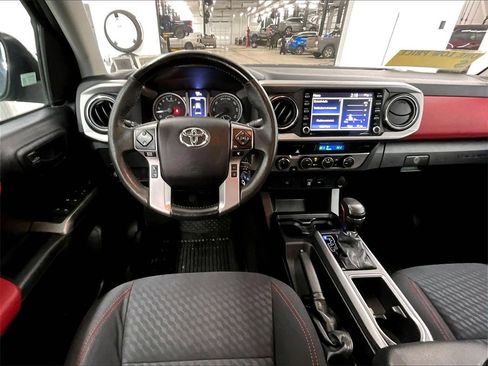 Used 2021 Toyota Tacoma SR5 image 17