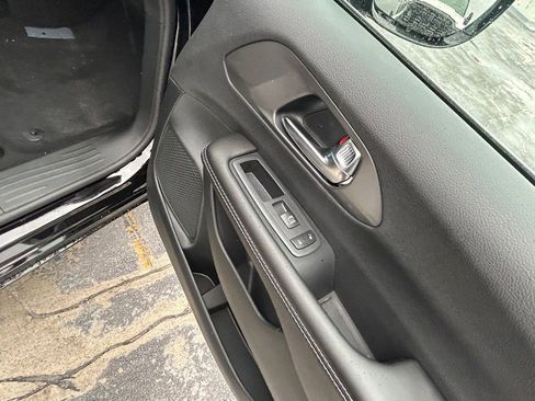 New 2026 Chrysler Pacifica Select image 30