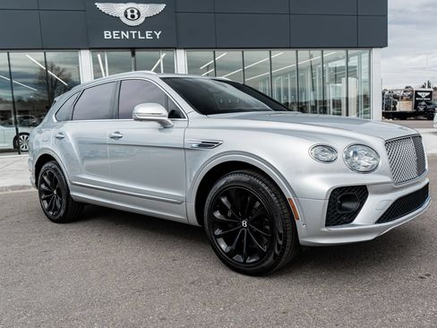 Certified 2023 Bentley Bentayga AWD/4WD image 18