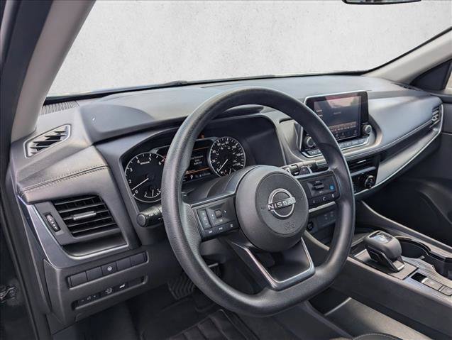 Used 2024 Nissan Rogue SV AWD/4WD image 12
