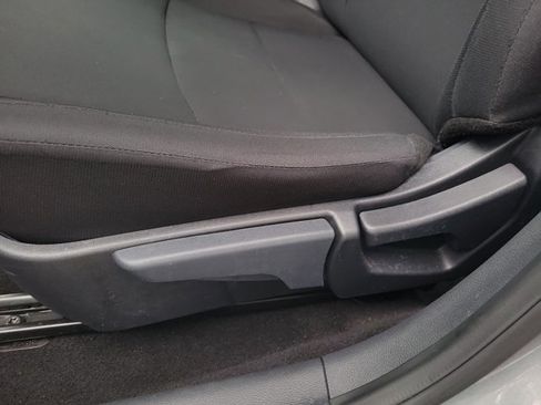 Used 2025 Nissan Sentra S FWD image 17
