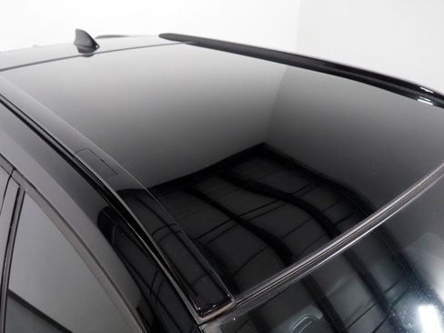 Used 2023 Subaru Solterra Touring AWD/4WD image 4