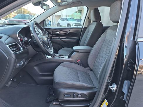 Used 2024 Chevrolet Equinox LT image 11