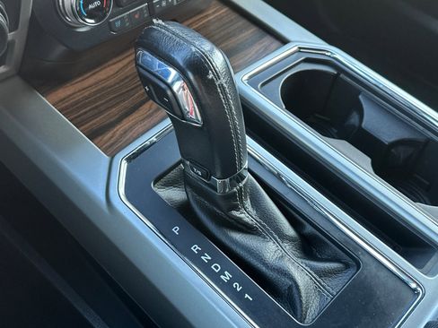 Used 2016 Ford F150 XLT image 32