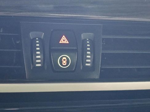 Used 2021 BMW X1 xDrive28i w/ Premium Package image 37