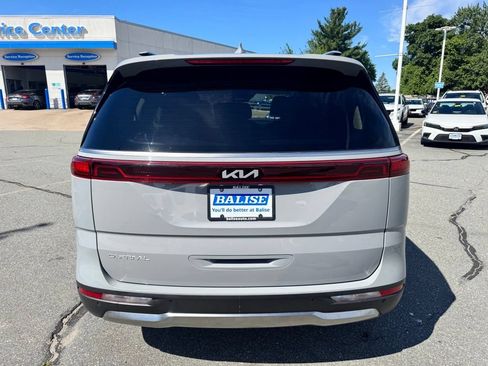 Used 2024 Kia Carnival SX Prestige FWD image 4