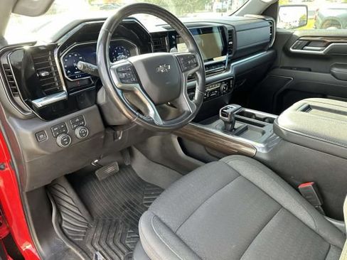 Certified 2022 Chevrolet Silverado 1500 RST image 9