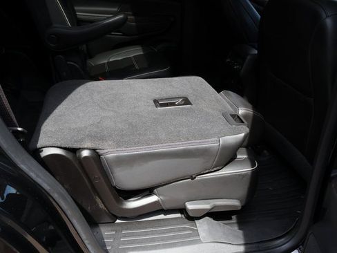 Certified 2023 GMC Acadia Denali w/ Denali Ultimate Package FWD image 12