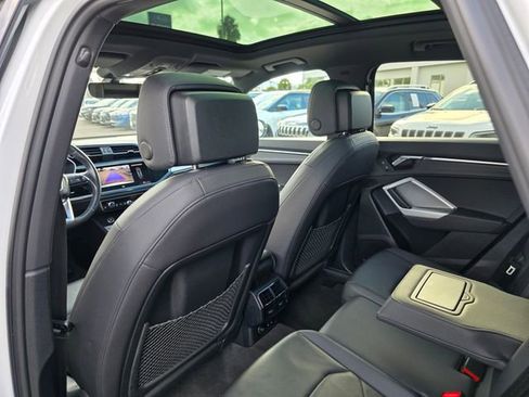 Used 2024 Audi Q3 2.0T Premium image 18