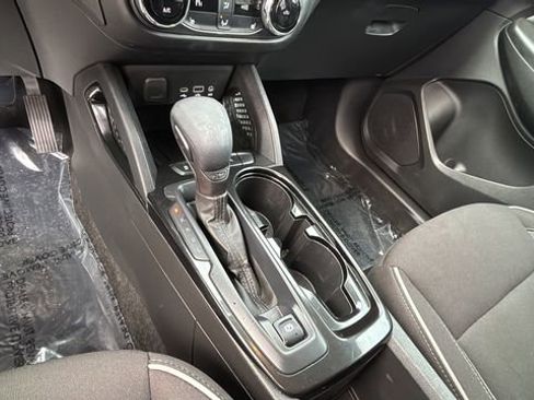 Used 2023 Chevrolet TrailBlazer LT w/ Convenience Package image 28