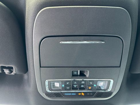 Certified 2023 Ford F150 Lariat w/ Equipment Group 502A High image 38