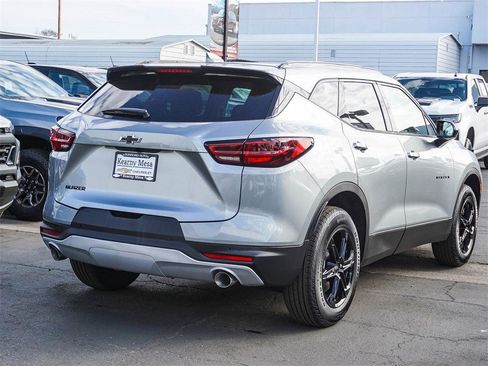 New 2026 Chevrolet Blazer LT image 8