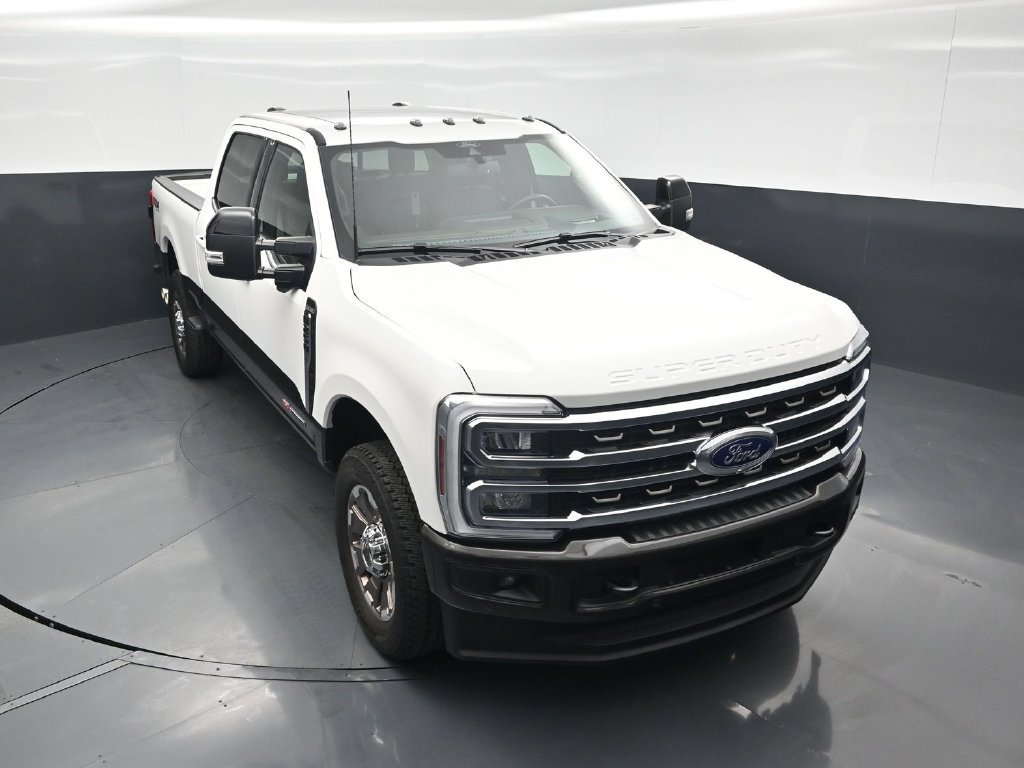 Certified 2025 Ford F250 King Ranch AWD/4WD image 38