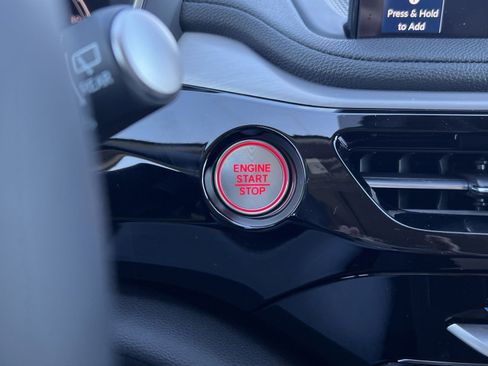 New 2026 Acura MDX SH-AWD image 31