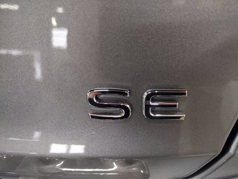 New 2026 Volkswagen Jetta SE FWD image 13