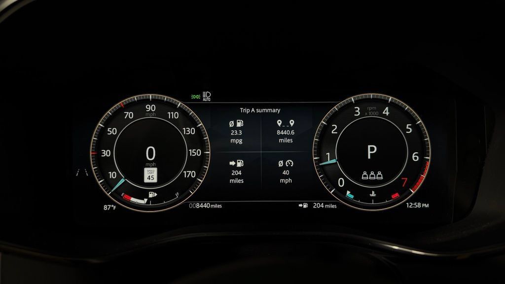 Used 2025 Jaguar F-PACE R-Dynamic S AWD/4WD image 18