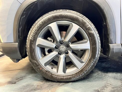 Used 2025 Honda Pilot Touring image 25