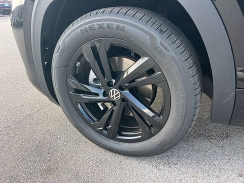 New 2026 Volkswagen Atlas Cross Sport SEL R-Line AWD/4WD image 5