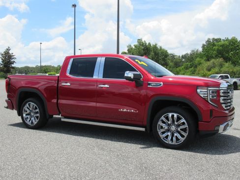 Used 2024 GMC Sierra 1500 Denali AWD/4WD image 2