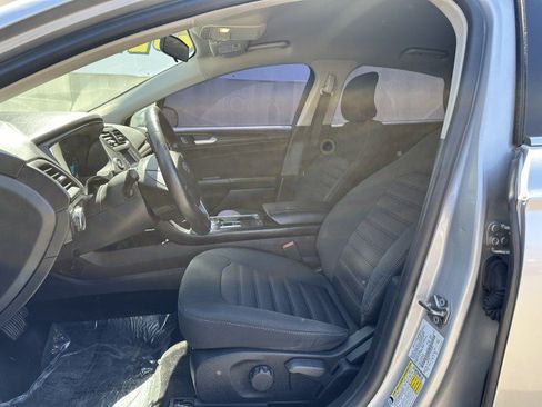 Used 2018 Ford Fusion S w/ Equipment Group 101A FWD image 5
