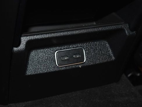 Used 2024 Mercedes-Benz GLE 450e 4MATIC image 24