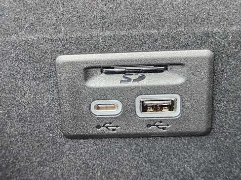 Certified 2023 Cadillac XT6 Premium Luxury w/ Technology Package image 22