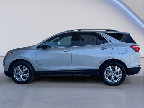 Used 2019 Chevrolet Equinox LT FWD image 3