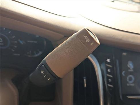 Used 2016 Cadillac Escalade Platinum image 12