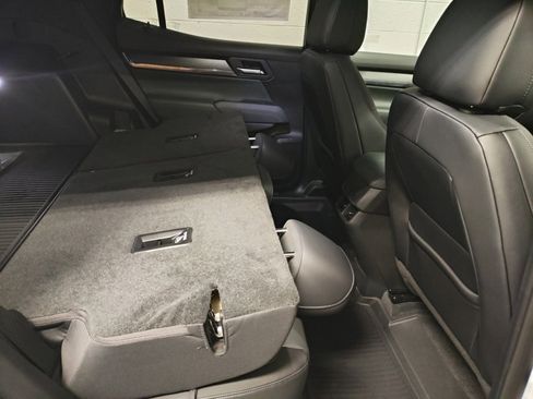 New 2026 GMC Terrain AT4 w/ Convenience Package III image 13