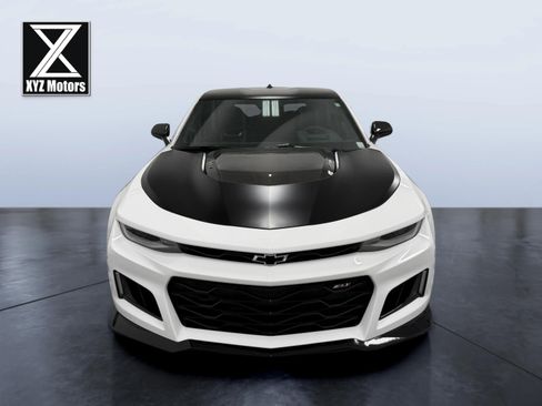 Used 2022 Chevrolet Camaro ZL1 RWD image 8
