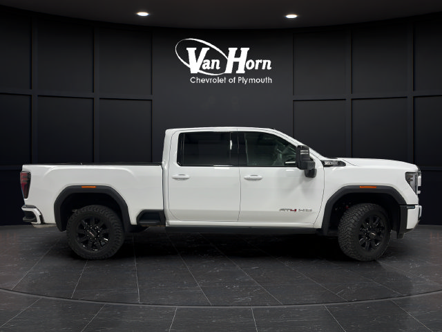 Used 2025 GMC Sierra 2500 AT4 w/ AT4 Premium Plus Package AWD/4WD image 8