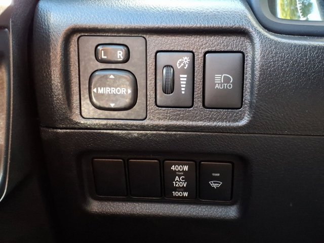 Certified 2022 Toyota 4Runner SR5 Premium w/ Moonroof Package AWD/4WD image 20