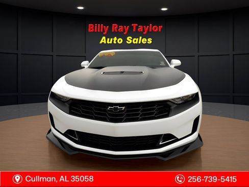 Used 2021 Chevrolet Camaro LT w/ RS Package image 3