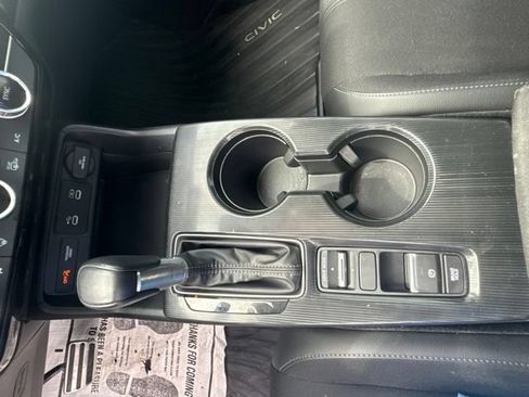 Used 2025 Honda Civic Sport image 22