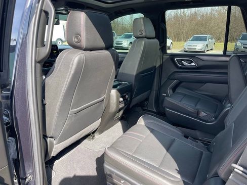 Used 2022 Chevrolet Tahoe RST w/ Luxury Package image 19