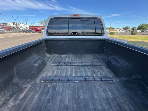 Used 2006 Ford F250 XL image 4