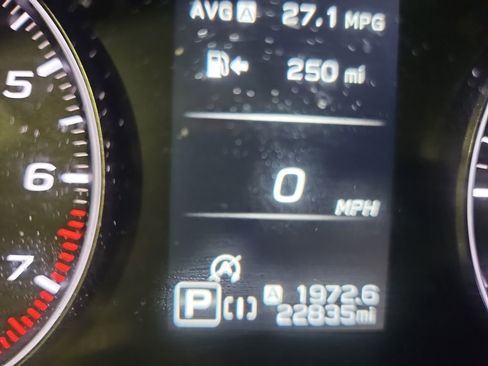 Certified 2024 Subaru Crosstrek 2.0i Premium AWD/4WD image 17