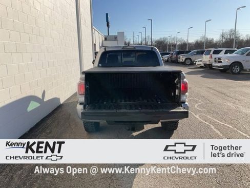 Used 2021 Toyota Tacoma TRD Off-Road w/ Technology Package image 7