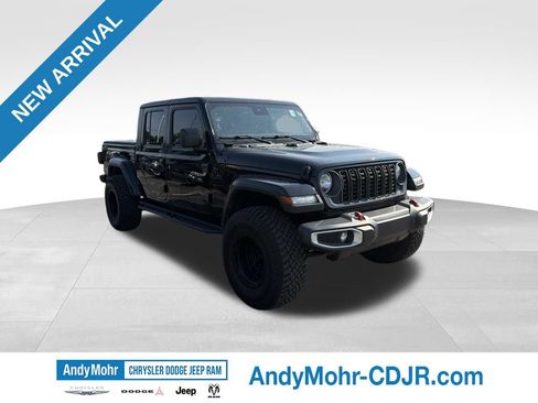Used 2024 Jeep Gladiator Sport AWD/4WD image 1