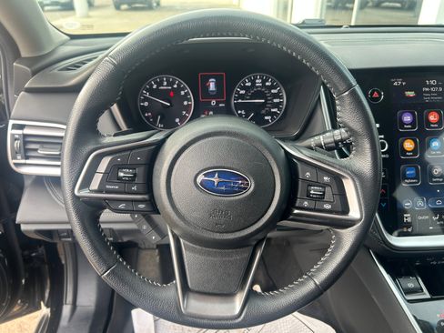 Used 2021 Subaru Outback Limited image 18