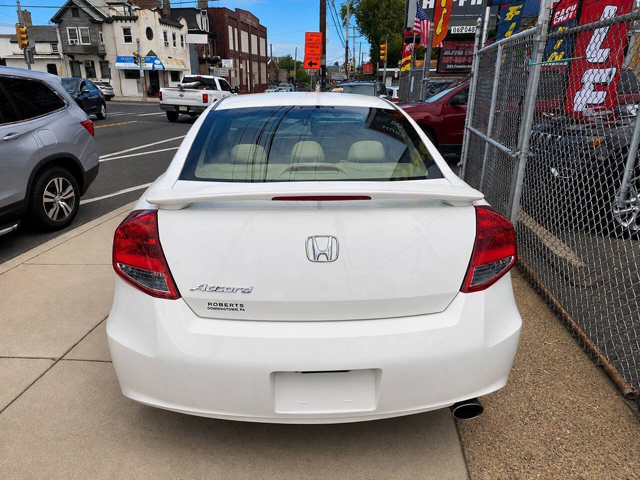 Used 2011 Honda Accord EX-L image 4