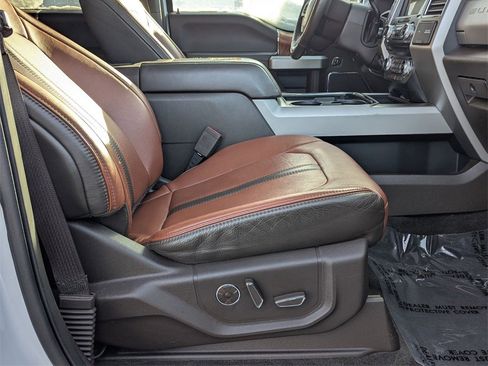 Used 2018 Ford F450 King Ranch w/ King Ranch Ultimate Package image 24