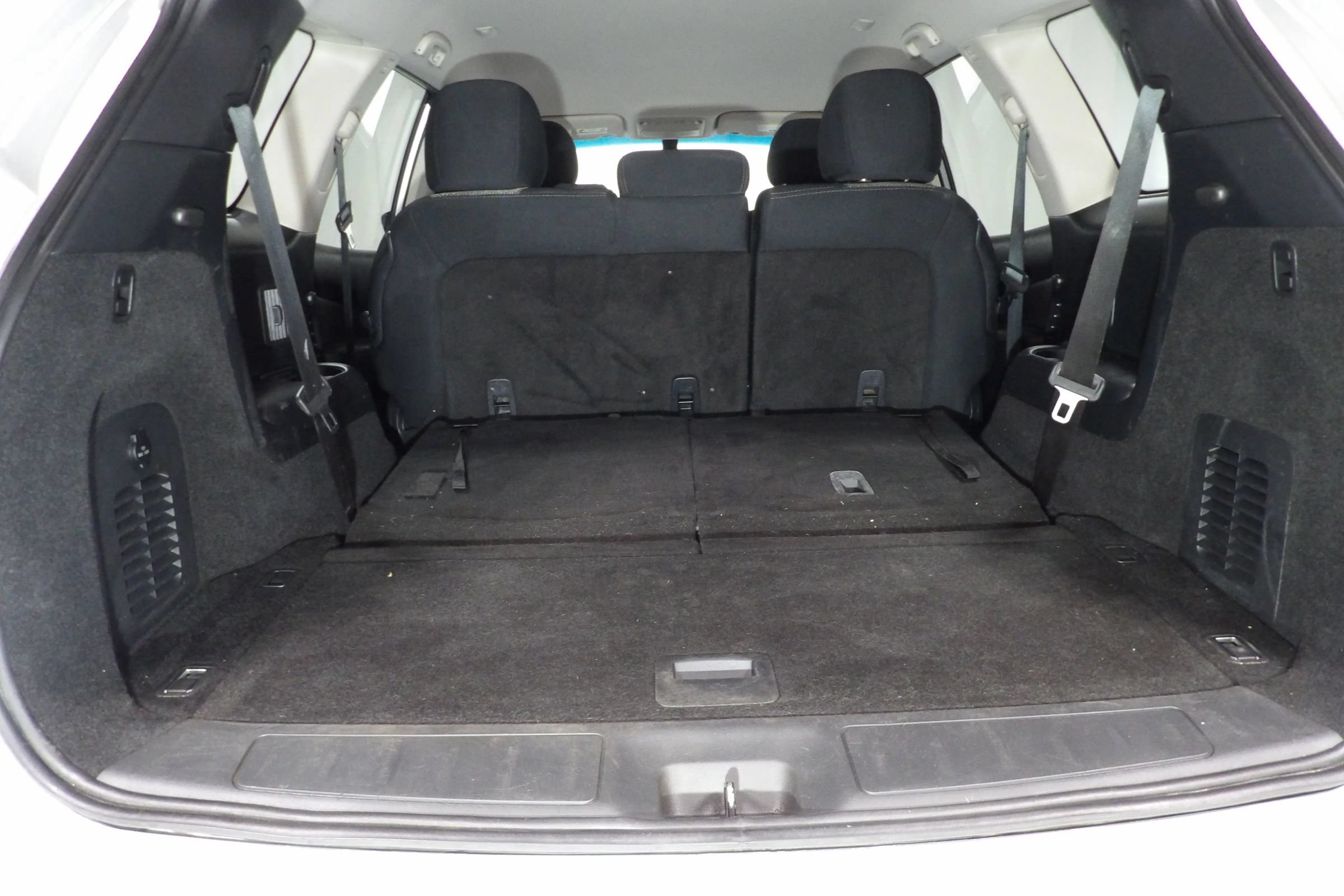 Used 2020 Nissan Pathfinder S FWD image 9